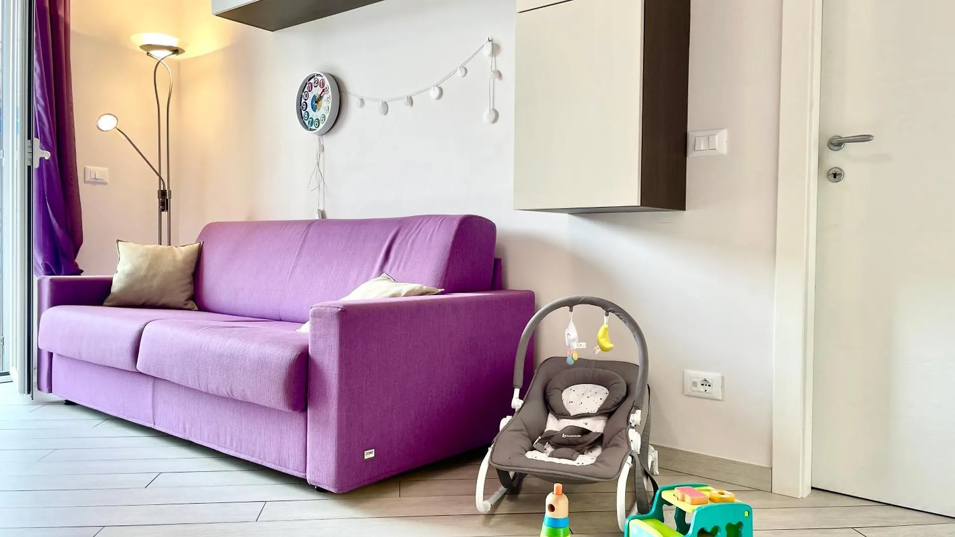 900Mt From The Sea - Two-Room - Free Parking Loano Apartment