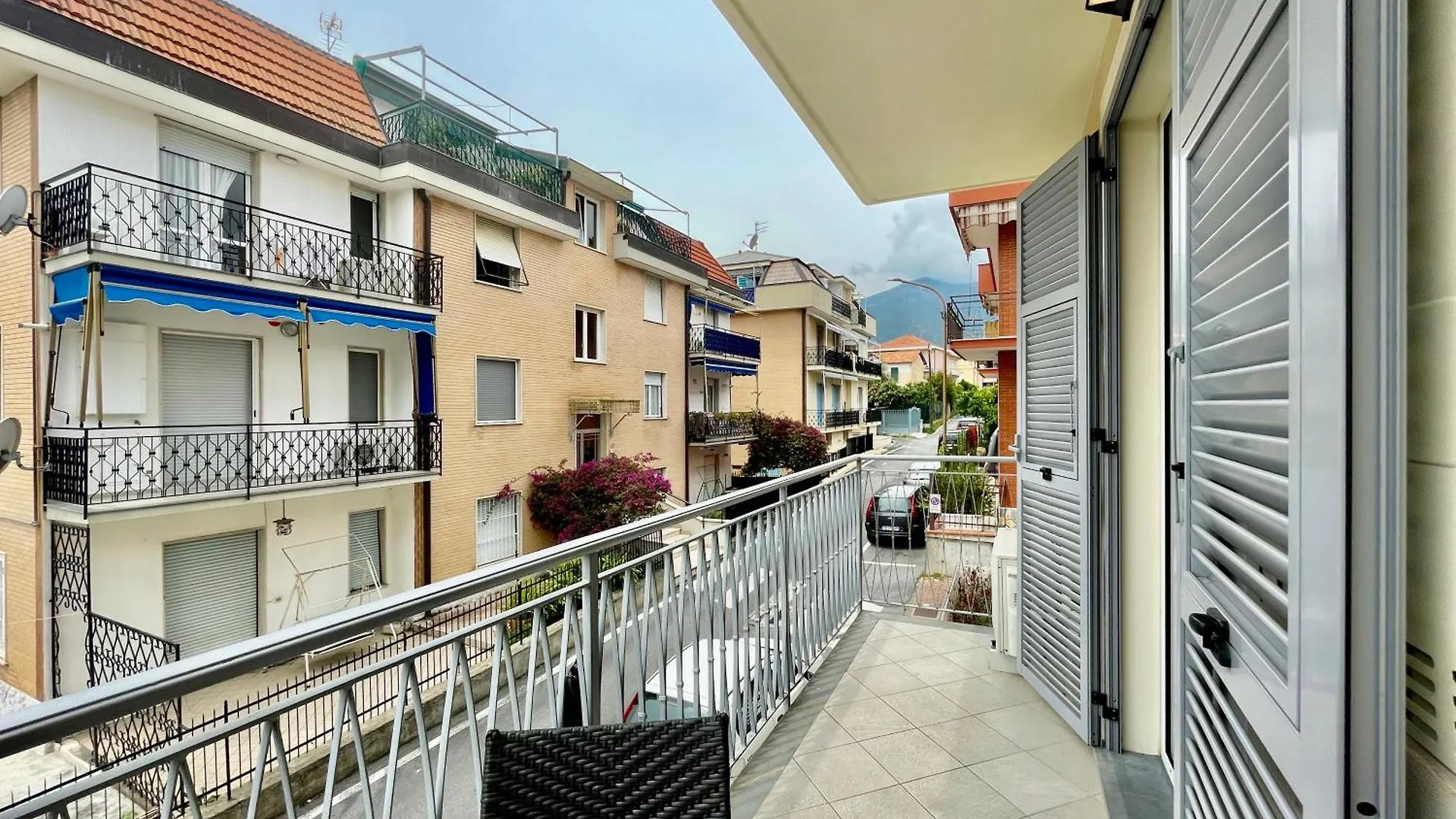 900Mt From The Sea - Two-Room - Free Parking Loano 0*,  Italy