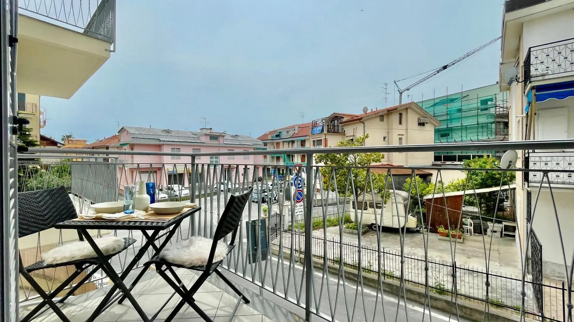 900Mt From The Sea - Two-Room - Free Parking Loano Apartment